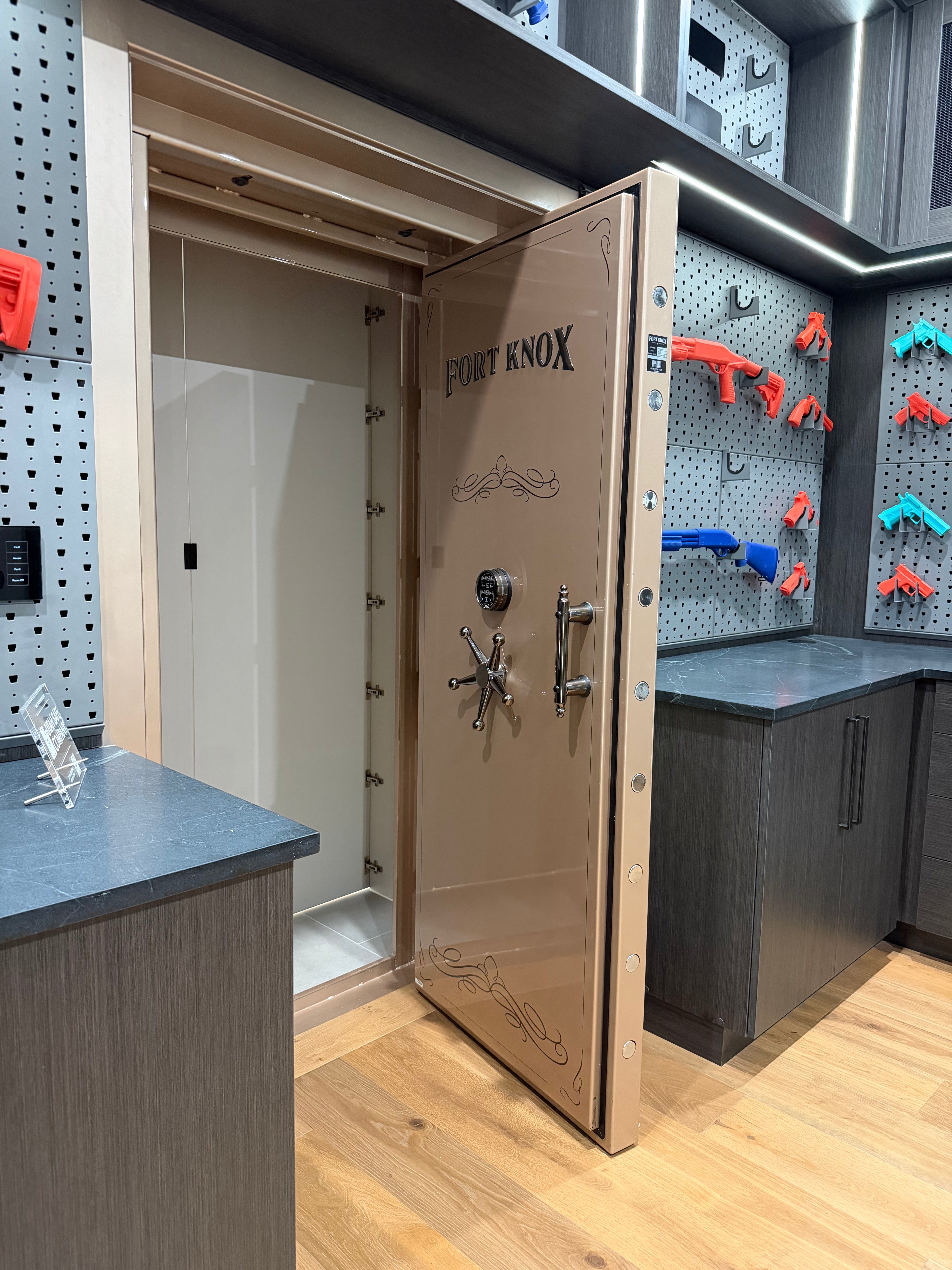 Fort Knox 8240 Champagne Inswing Vault Door